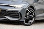 Volkswagen Golf 1.5 eTSI R-Line Edition - 150 pk **Camera / Keyless / 18 inch
