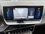 Peugeot e-2008 SUV EV Allure Pack 50 kWh 136pk | Accu SOH 92,2% | Navigatie | Achteruitrijcamera | 3D Cockpit | Stoelverwarming | Climate Control | Adaptieve Cruise Control | Parkeersensoren | Keyless start | Draadloze telefoonlader | Bluetooth | Apple CarPlay / Android Auto | DAB+ radio | Elektrisch inklapbare spiegels | Donker getint glas | 17" lichtmetalen velgen |