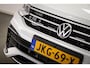 Volkswagen Tiguan 1.4 TSI eHybrid R-Line Business | WINTER PACK | ACHTERBANKVERWARMING | PANORAMADAK | 360 CAMERA