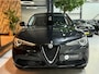 Alfa Romeo Stelvio 2.0 T AWD Super Garantie 280 PK Memory StuurVW StoelVW Elek Achterklep Leder PDC Led Cruise Clima Navi Rijklaar