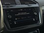 Volkswagen Tiguan 1.5 TSI R-Line Elektr. Trekhaak, App Carplay