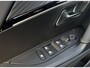 Peugeot e-2008 EV GT 54 kWh | Alcantara bekleding | Stoelverwarming | Elektrisch verstelbare stoelen/massage functie | Apple Carplay/Android Auto | Adaptieve Cruise Control | Camera | EVISSA Velgen | Keyless entry/Keyless Start | ACTIE VOORRAAD MODEL!