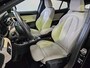 BMW X2 sDrive20i High Executive Edition / Sportstoelen / Camera / NL Auto