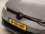 Volkswagen Golf 1.0 TSI Sport Automaat (SCHUIFDAK, APPLE CARPLAY, STUUR/STOELVERWARMING, DYNAMISCHE KNIPPERLICHTEN, SFEERVERLICHTING, CAMERA, KEYLESS, ADAPTIVE CRUISE, NIEUWSTAAT)