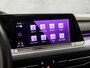 Volkswagen Golf 1.0 TSI Sport Automaat (SCHUIFDAK, APPLE CARPLAY, STUUR/STOELVERWARMING, DYNAMISCHE KNIPPERLICHTEN, SFEERVERLICHTING, CAMERA, KEYLESS, ADAPTIVE CRUISE, NIEUWSTAAT)
