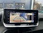 Peugeot 2008 1.2 Turbo 100PK Allure | Navigatie | All Season banden | 360 Graden Camera | Dode Hoek Detectie | Stoelverwarming | Climate Control | LED Verlichting | Cruise Control | 17" Lichtmetalen Velgen | Hoge Zitpositie | Half Lederen Bekleding |