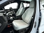 Volvo EX30 Twin Motor Performance Ultra 69 kWh | Panoramadak | 360° camera | Harman Kardon | Stoel- en Stuurverwarming