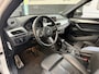 BMW X1 XDrive20i M Sport | Leder | HUD | Pearl White | Memory | Navi | Stoelverwarming | 4WD