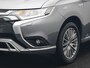 Mitsubishi Outlander 2.4 Pure Plug In Hybrid 225pk Dealer O.H. PHEV | Apple Carplay | Camera | Sportstoelen Verwarmd | Keyless | Cruise Control | DAB |