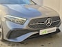 Mercedes-Benz A-klasse 200 AMG Line Automaat / Trekgewicht 1600 Kg / Stoelverwarming / Achteruitrijcamera / Navigatie / Keyless Entry/Start / Adaptief CC / Climate control / Parkeersensoren voor en achter /