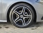 Mercedes-Benz A-klasse 200 AMG Line Automaat / Trekgewicht 1600 Kg / Stoelverwarming / Achteruitrijcamera / Navigatie / Keyless Entry/Start / Adaptief CC / Climate control / Parkeersensoren voor en achter /