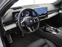 BMW 5-Serie 530e M Sport Edition | M-Sport | Adaptieve LED verlichting | Driving Assistant Professional | Harman/Kardon | Shadow Line | Comfort Pakket | Panoramadak | HUD | Stoelverwarming/Koeling |