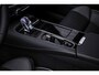 Volvo V60 2.0 T6 Plug-in hybrid AWD Plus Dark | Harman Kardon Audio | Trekhaak | Stoel- / Stuurverwarming Voor + Achter | 360 Camera | Adaptive Cruise | Google | Carplay | Dodehoekdetectie