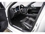 Volvo V60 2.0 T6 Plug-in hybrid AWD Plus Dark | Harman Kardon Audio | Trekhaak | Stoel- / Stuurverwarming Voor + Achter | 360 Camera | Adaptive Cruise | Google | Carplay | Dodehoekdetectie