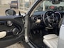 MINI Cooper Mini 1.5 First Born Edition / NL-Auto / 1e-Eigenaar / Dealer-Onderhouden / Vol-Leder / Cruise-Control / Climate-Control / Keyless / LED / Radio-Bluetooth / Navi / Armsteun-Voor / PDC-Achter / LMV 16'' LMV / ENZ.