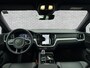 Volvo V60 2.0 T6 Plug-in hybrid AWD Plus Dark | 360° Camera | Stoel en stuurverwarming | Trekhaak | Adaptieve cruise control | Harman/Kardon audio | BLIS dodehoekdetectie |