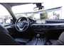 BMW X5 xDrive35i High Executive Aut.*Perfect Onderh.*Parelmoer wit!*Elek. Trekhaak/Pano/Leder Sport/Stoelverw./Sfeer/Memorie/HUD/LED/Camera/Elek. Klep/Parkeersens.V+A*