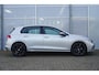 Volkswagen Golf 1.0 TSI 110pk Life | 18" Velgen | Navigatie | All Season Banden