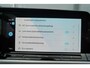 Volkswagen Golf 1.0 TSI 110pk Life | 18" Velgen | Navigatie | All Season Banden