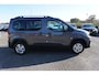 Peugeot Rifter 1.2 PURETECH AUTOMAAT ALLURE PACK LUXE!! 5 PERSOONS 5 STOELEN DISTRIBUTIERIEM RECENT VERNIEUWD! CAMERA PANORAMADAK LED AFN.TREKHAAK VOORRUITVERWARMING ANDROID-APPLECARPLAY NAVI KEYLESS PDC V+A ECC AIRCO CRUISECONTROL BLUETOOTH ENZ...