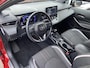 Toyota Corolla Touring Sports 2.0 Hybrid GR-Sport Nieuw geleverd 1e eigenaar. Sportieve GR interieur, navigatie Apple CarPlay/Android Auto, stoelverwarming, draadloos telefoonlader, adaptieve cruise control, keyless,