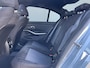 BMW 3-Serie 330e M Sport Edition / Fabrieksgarantie t/m 6-2028 / Elektrische Trekhaak (1500 KG) / Adaptieve Cruise Control / Stoel-/Stuurverwarming / Brooklyn Grau / Sportstoelen / Apple Carplay/Android auto / Schuif-/kanteldak /