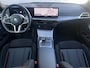 BMW 3-Serie 330e M Sport Edition / Fabrieksgarantie t/m 6-2028 / Elektrische Trekhaak (1500 KG) / Adaptieve Cruise Control / Stoel-/Stuurverwarming / Brooklyn Grau / Sportstoelen / Apple Carplay/Android auto / Schuif-/kanteldak /