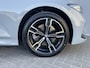 BMW 3-Serie 330e M Sport Edition / Fabrieksgarantie t/m 6-2028 / Elektrische Trekhaak (1500 KG) / Adaptieve Cruise Control / Stoel-/Stuurverwarming / Brooklyn Grau / Sportstoelen / Apple Carplay/Android auto / Schuif-/kanteldak /