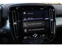 Volvo XC40 1.5 T4 Recharge R-Design | Panoramadak | Lederen bekleding | Adaptive cruise control | Achteruitrij camera | Premium audio by Harman Kardon | Verwarmbare voorstoelen | Verwarmbaar stuurwiel | Semi elek. trekhaak | Dealer onderhouden | Elektrische achterklep | Extra getint glas |