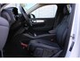 Volvo XC40 1.5 T4 Recharge R-Design | Panoramadak | Lederen bekleding | Adaptive cruise control | Achteruitrij camera | Premium audio by Harman Kardon | Verwarmbare voorstoelen | Verwarmbaar stuurwiel | Semi elek. trekhaak | Dealer onderhouden | Elektrische achterklep | Extra getint glas |