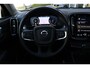 Volvo XC40 1.5 T4 Recharge R-Design | Panoramadak | Lederen bekleding | Adaptive cruise control | Achteruitrij camera | Premium audio by Harman Kardon | Verwarmbare voorstoelen | Verwarmbaar stuurwiel | Semi elek. trekhaak | Dealer onderhouden | Elektrische achterklep | Extra getint glas |