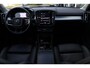 Volvo XC40 1.5 T4 Recharge R-Design | Panoramadak | Lederen bekleding | Adaptive cruise control | Achteruitrij camera | Premium audio by Harman Kardon | Verwarmbare voorstoelen | Verwarmbaar stuurwiel | Semi elek. trekhaak | Dealer onderhouden | Elektrische achterklep | Extra getint glas |
