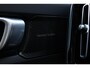 Volvo XC40 1.5 T4 Recharge R-Design | Panoramadak | Lederen bekleding | Adaptive cruise control | Achteruitrij camera | Premium audio by Harman Kardon | Verwarmbare voorstoelen | Verwarmbaar stuurwiel | Semi elek. trekhaak | Dealer onderhouden | Elektrische achterklep | Extra getint glas |