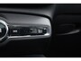Volvo XC40 1.5 T4 Plug-in hybrid Ultimate Dark | Facelift | Pano-dak | H&K Audio | 20 inch | elek. stoelen | stoel + stuurverw. |