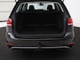Volkswagen Golf 1.5 TSI Comfortline Business | Trekhaak | Stoelverwarming | Massage | Carplay | Navigatie | Parkeerhulp | Adaptive cruise | Climate control | LED | Bluetooth