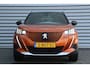 Peugeot e-2008 50KWH 136PK GT PACK AUTOMAAT / NAVI / LEDER / CLIMA / PDC / 17" LMV / CAMERA / TREKHAAK / KEYLESS / FULL-LED / FULL OPTIONS / 1E EIGENAAR / NIEUWSTAAT !!