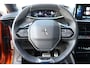 Peugeot e-2008 50KWH 136PK GT PACK AUTOMAAT / NAVI / LEDER / CLIMA / PDC / 17" LMV / CAMERA / TREKHAAK / KEYLESS / FULL-LED / FULL OPTIONS / 1E EIGENAAR / NIEUWSTAAT !!
