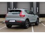 Volvo XC40 B4 Plus Dark | Verwarmde Voorstoelen en Stuurwiel | Verwarmde Voorruit | Semi- Elektrische Trekhaak | Harman Kardon Premium Audio | Achteruitrijcamera | DAB Ontvanger | Keyless Entry en Start