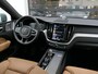 Volvo XC60 2.0 T8 Twin Engine AWD R-Design | Luchtvering | Bowers & Wilkens | Stoelventilatie | 360°-camera | Panoramadak | Head-up display | Nappa | Orrefors Sweden | Stoelverwarming V+A | Apple-/Android Carplay