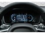 Volvo V60 2.0 T6 Plug-in hybrid AWD Plus Dark | Harman Kardon Audio | Trekhaak | Stoel- / Stuurverwarming Voor + Achter | 360 Camera | Adaptive Cruise | Long Range | Google | Carplay | Dodehoekdetectie