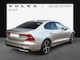 Volvo S60 2.0 B4 Plus Dark / Lighting Pack / Parkeerverwarming / 19" / Extra getint glas / Sportstoelen /