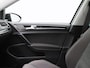 Volkswagen Golf 1.6 TDi Highline 115 Pk Automaat | Adaptive Cruise | Digitaal Dashboard | CarPlay | Navigatiesysteem | Trekhaak | Parkeersensoren |16 Inch