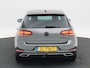 Volkswagen Golf 1.6 TDi Highline 115 Pk Automaat | Adaptive Cruise | Digitaal Dashboard | CarPlay | Navigatiesysteem | Trekhaak | Parkeersensoren |16 Inch