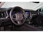 Volvo V60 T6 Recharge AWD Plus Dark - IntelliSafe Assist & Surround - 360º Camera - Harman/Kardon audio - Adaptieve LED koplampen - Verwarmde voorstoelen, stuur & achterbank - Parkeersensoren voor & achter - Elektr. bedienb. voorstoelen met geheugen - Extra getint glas - Elektr. inklapbare trekhaak - 18' LMV