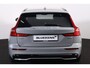 Volvo V60 T6 Recharge AWD Plus Dark - IntelliSafe Assist & Surround - 360º Camera - Harman/Kardon audio - Adaptieve LED koplampen - Verwarmde voorstoelen, stuur & achterbank - Parkeersensoren voor & achter - Elektr. bedienb. voorstoelen met geheugen - Extra getint glas - Elektr. inklapbare trekhaak - 18' LMV