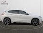 BMW X2 SDrive18i M-Pakket High Exec Full M Sportief Design LED 19” M-Velgen M-Alcantara Navi Camera PDC V+A