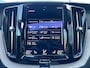 Volvo XC60 340PK Recharge T6 AWD Inscription | SCHUIF/KANTEL DAK| STOEL-, STUUR- EN ACHTERBANK VERWARMING| HARMAN/KARDON| NAVIGATIE| 360-GRADEN CAMERA| ADAPTIEVE CRUISE|