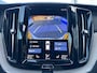 Volvo XC60 340PK Recharge T6 AWD Inscription | SCHUIF/KANTEL DAK| STOEL-, STUUR- EN ACHTERBANK VERWARMING| HARMAN/KARDON| NAVIGATIE| 360-GRADEN CAMERA| ADAPTIEVE CRUISE|