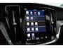 Volvo V60 2.0 B4 Plus Dark | Pano | Dodehoek | H&K | Adapt. Cruise | CarPlay | Trekhaak | All Season