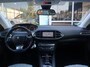 Peugeot 308 SW Allure PureTech 130PK EAT8 automaat, Rijklaarprijs, Navigatie Lederen bekleding Trekhaak Denon Panoramadak Full LED verlichting
